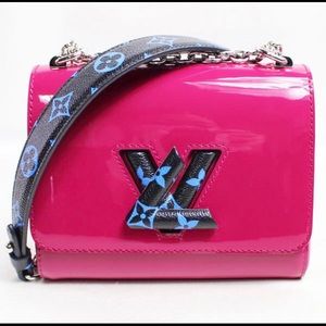 Meet your Posher, Maye